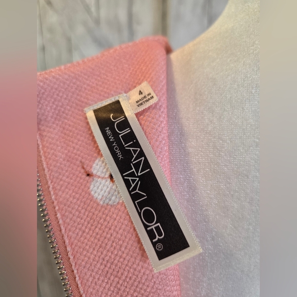 Julian Taylor Pink Flamingo V-Neck Midi Dress NWT - Picture 7 of 8